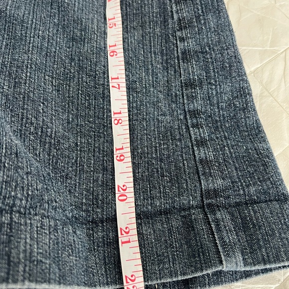 Denim skirt Sz 14 blue dark wash stretch flared zip W Work to Weekend tabs. - Picture 8 of 13
